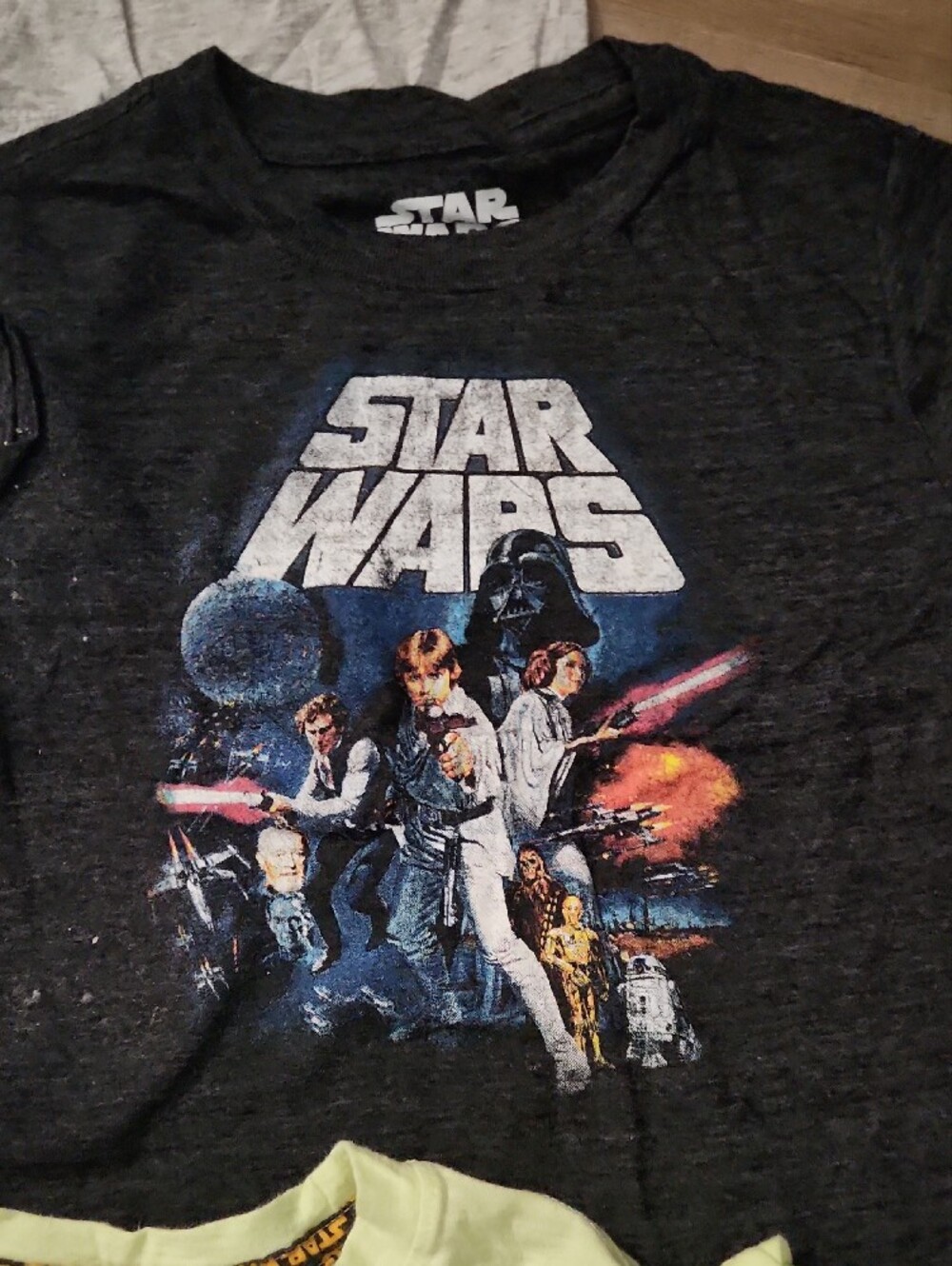Star Wars & Character Graphic Kids T-Shirt Bundle - Assorted Colors (8pcs) - Picture 5 of 9